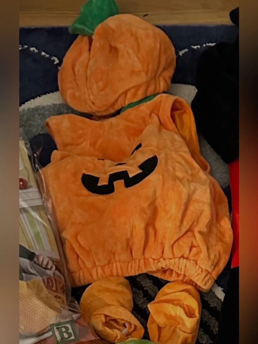Baby pumpkin costume, 6-12months